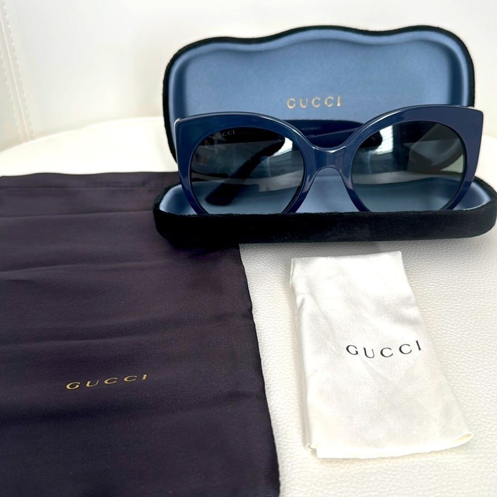 Gucci New Cat Eye Sunglasses GG 0325S Blue. Retail $435 Women’s Luxury. Eye …